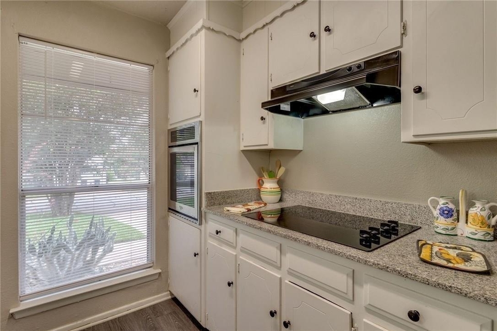 7820 Kermit Avenue - Photo 9
