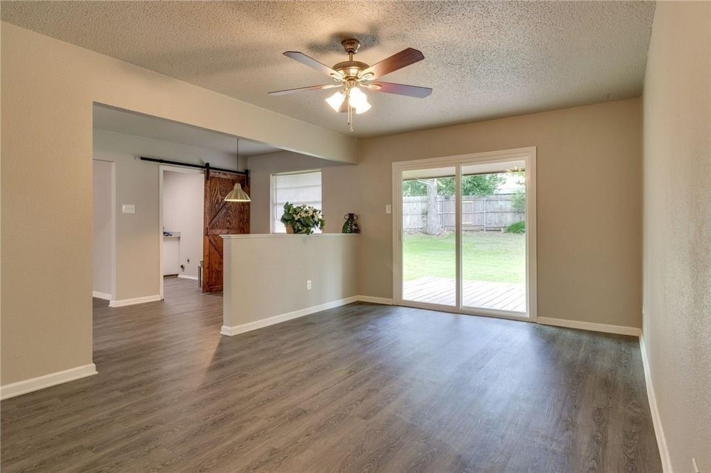 7820 Kermit Avenue - Photo 4