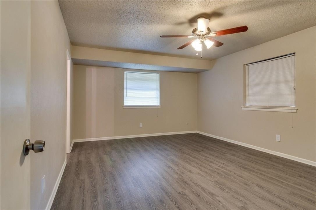 7820 Kermit Avenue - Photo 15