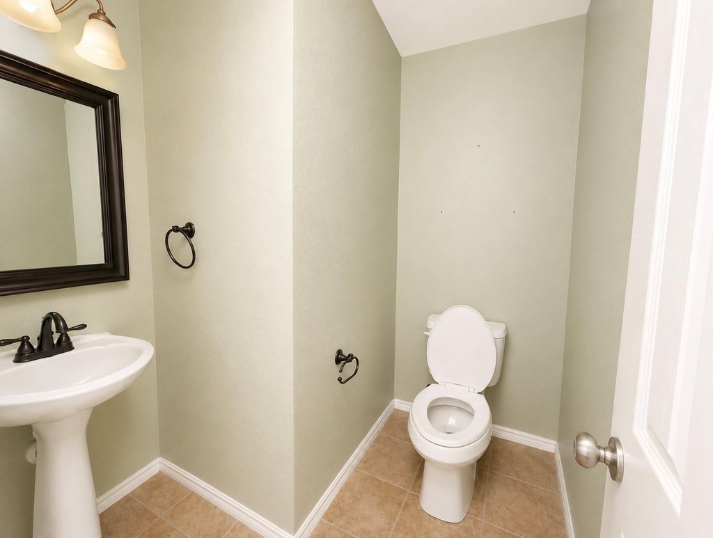 7900 Squire Lane - Photo 8