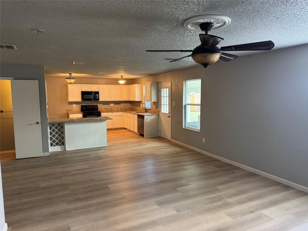 4612 Bellcrest Drive - Photo 9