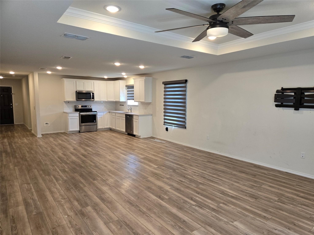 1126 Ainsley Lane - Photo 2