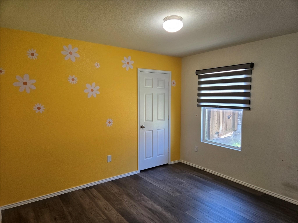 1126 Ainsley Lane - Photo 12