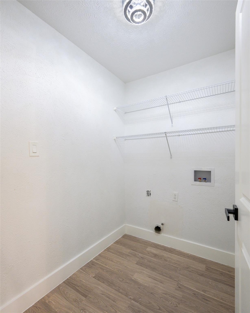 2400 Bengal Lane - Photo 10