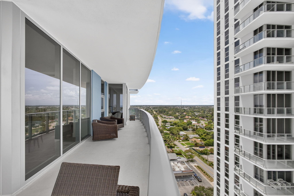 220 Lake Shore Drive - Photo 27
