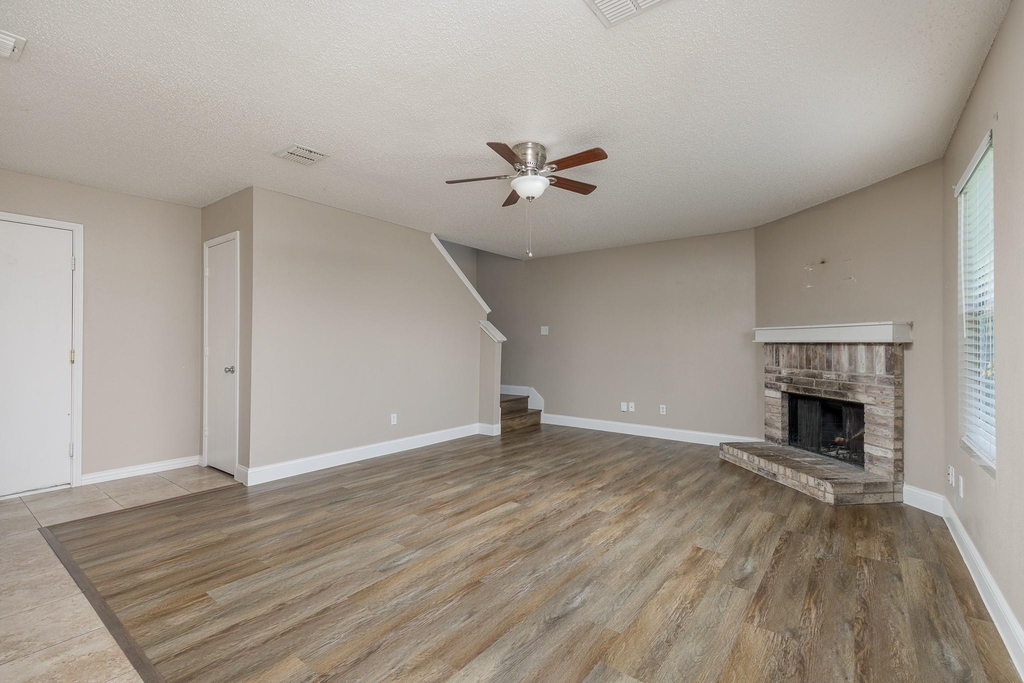 2228 Bradford Pear Drive - Photo 8