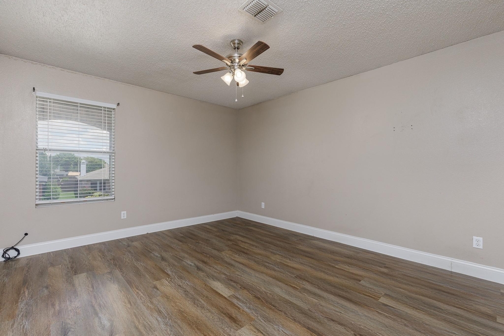 2228 Bradford Pear Drive - Photo 22