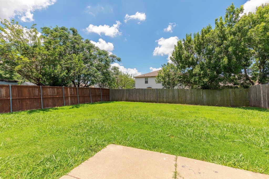 2228 Bradford Pear Drive - Photo 27