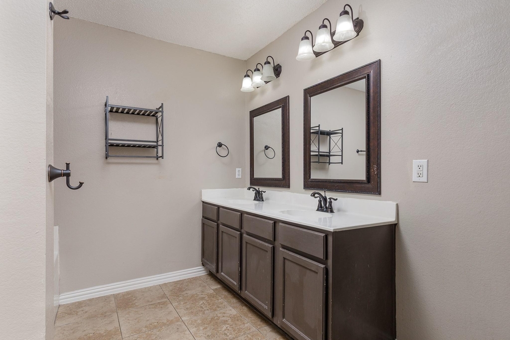2228 Bradford Pear Drive - Photo 17