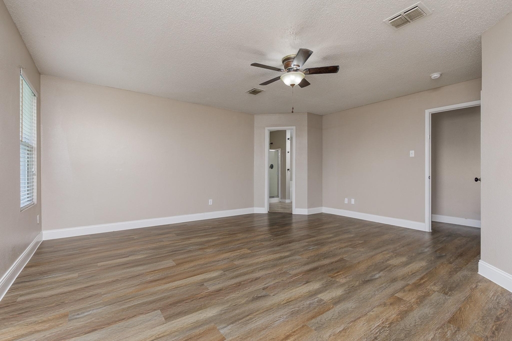 2228 Bradford Pear Drive - Photo 15