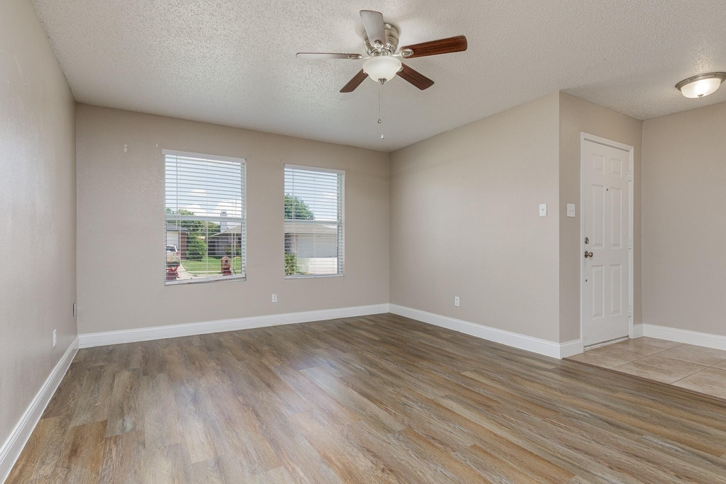 2228 Bradford Pear Drive - Photo 6