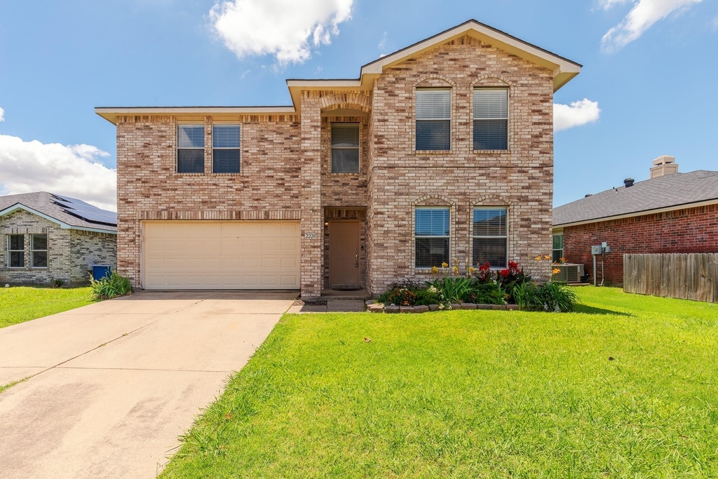 2228 Bradford Pear Drive - Photo 2