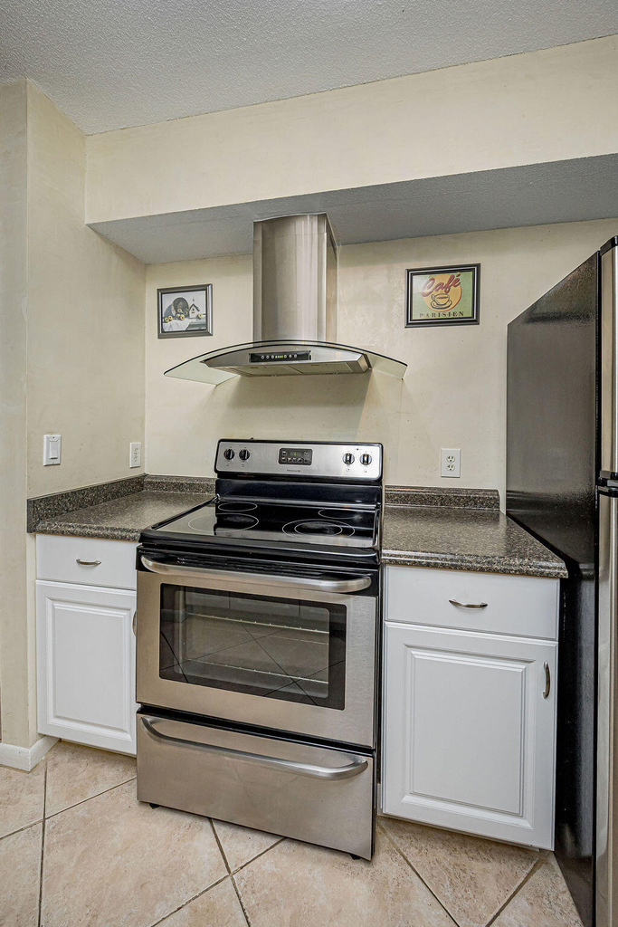 815 W Boynton Beach Boulevard - Photo 8