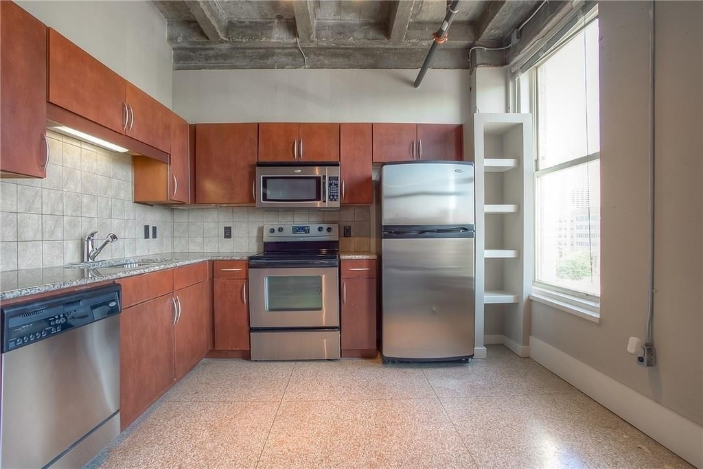 221 W Lancaster Avenue - Photo 16