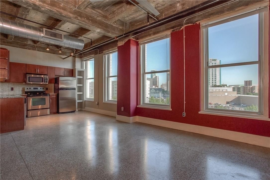 221 W Lancaster Avenue - Photo 13