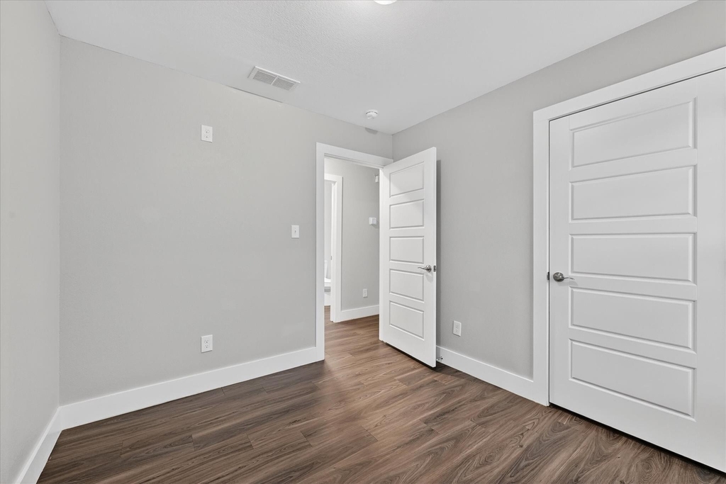 1032 Ray Drive - Photo 18