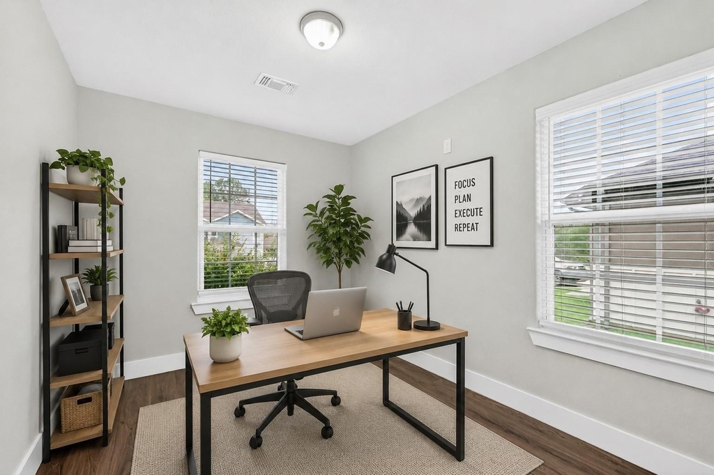 1032 Ray Drive - Photo 8