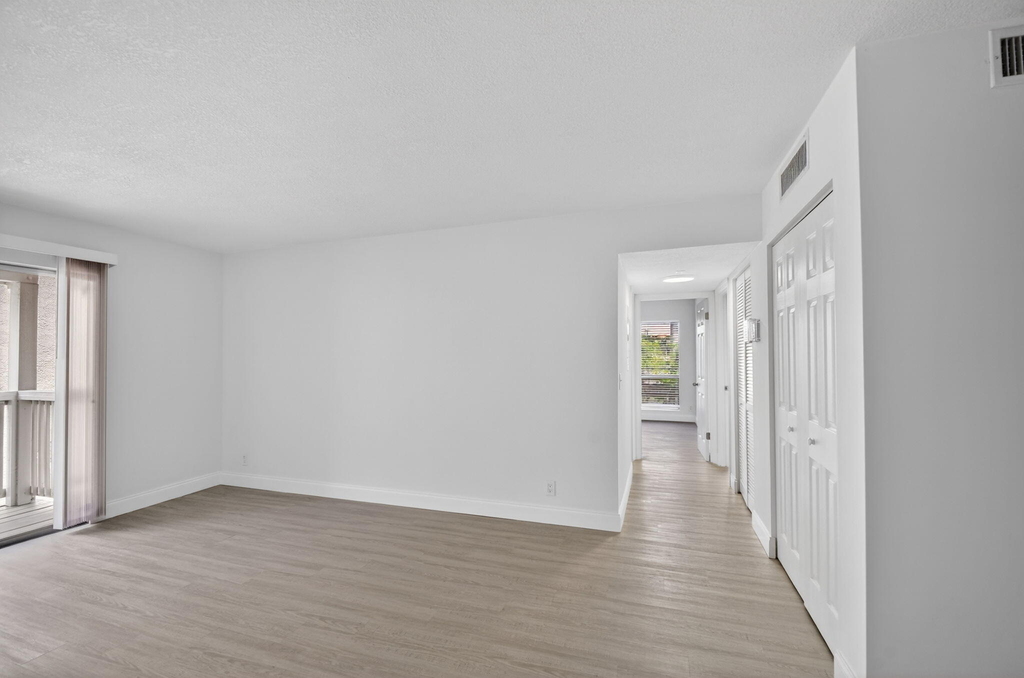1500 N Congress Avenue - Photo 2