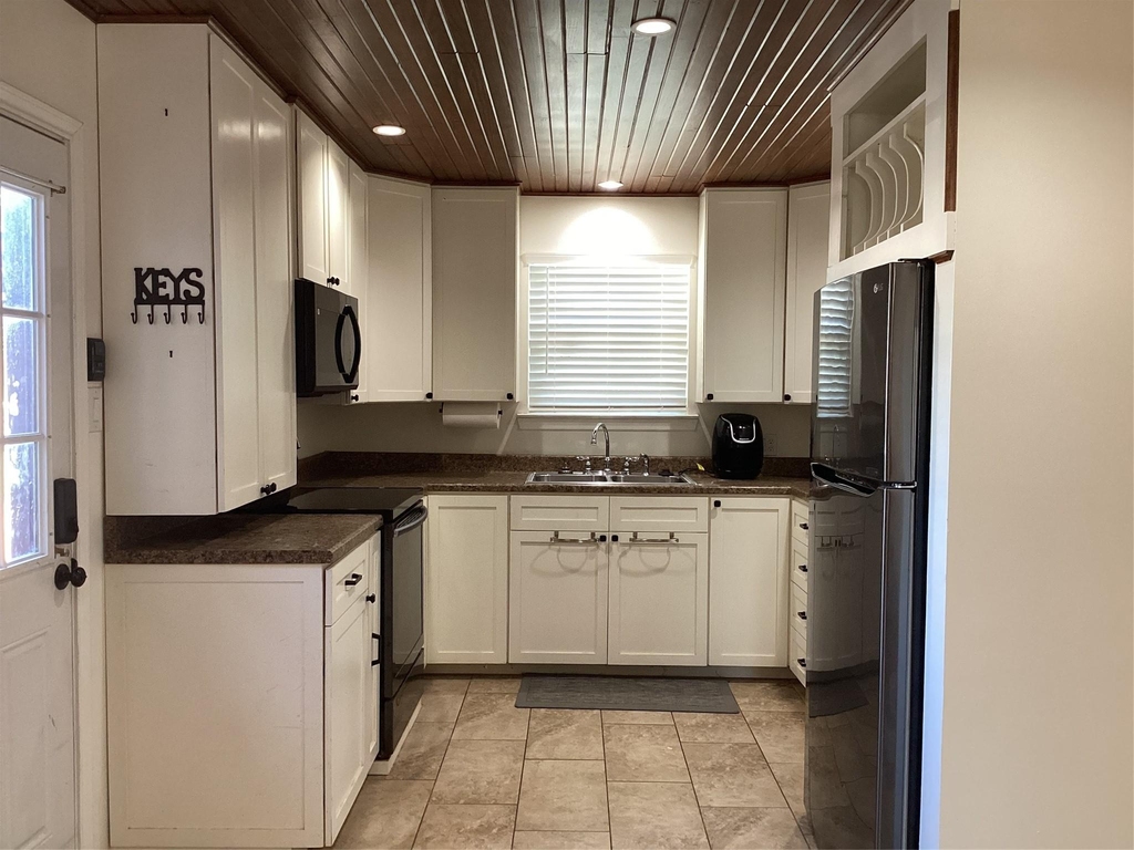 776 Ponderosa Drive - Photo 3