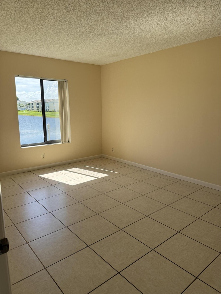 1110 Green Pine Boulevard - Photo 7