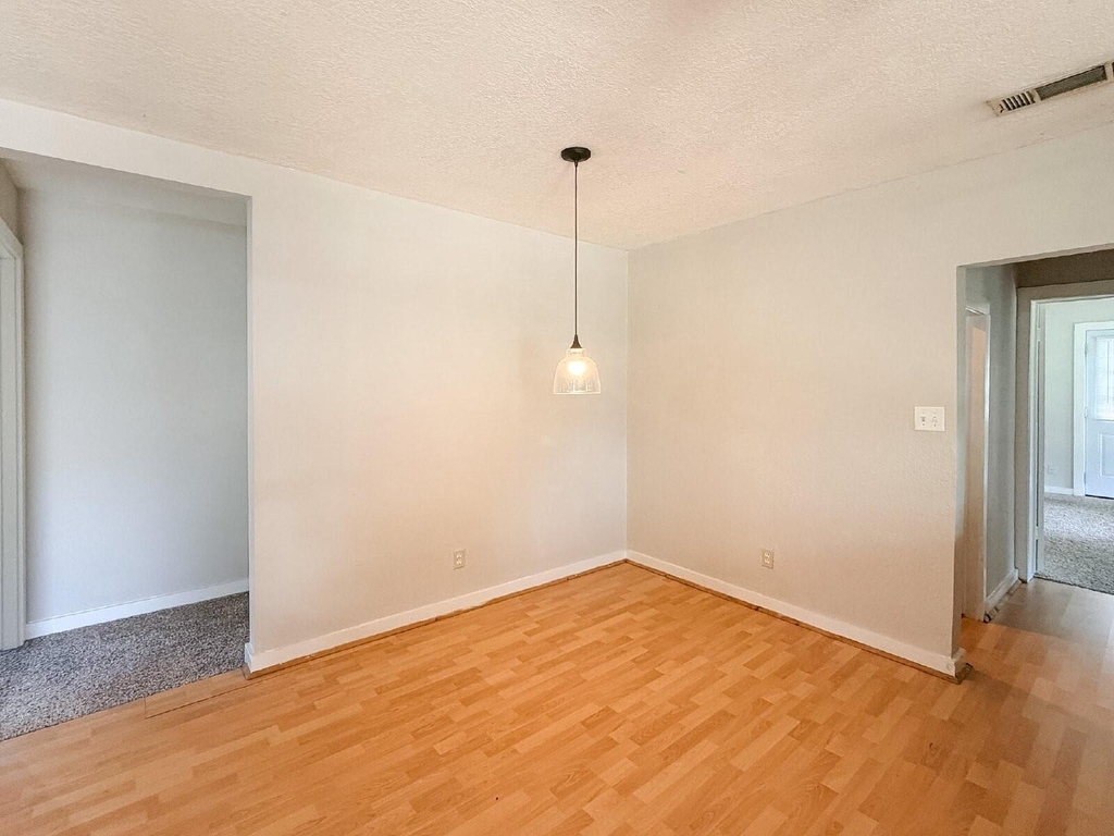 1705 N Robinson Street - Photo 7