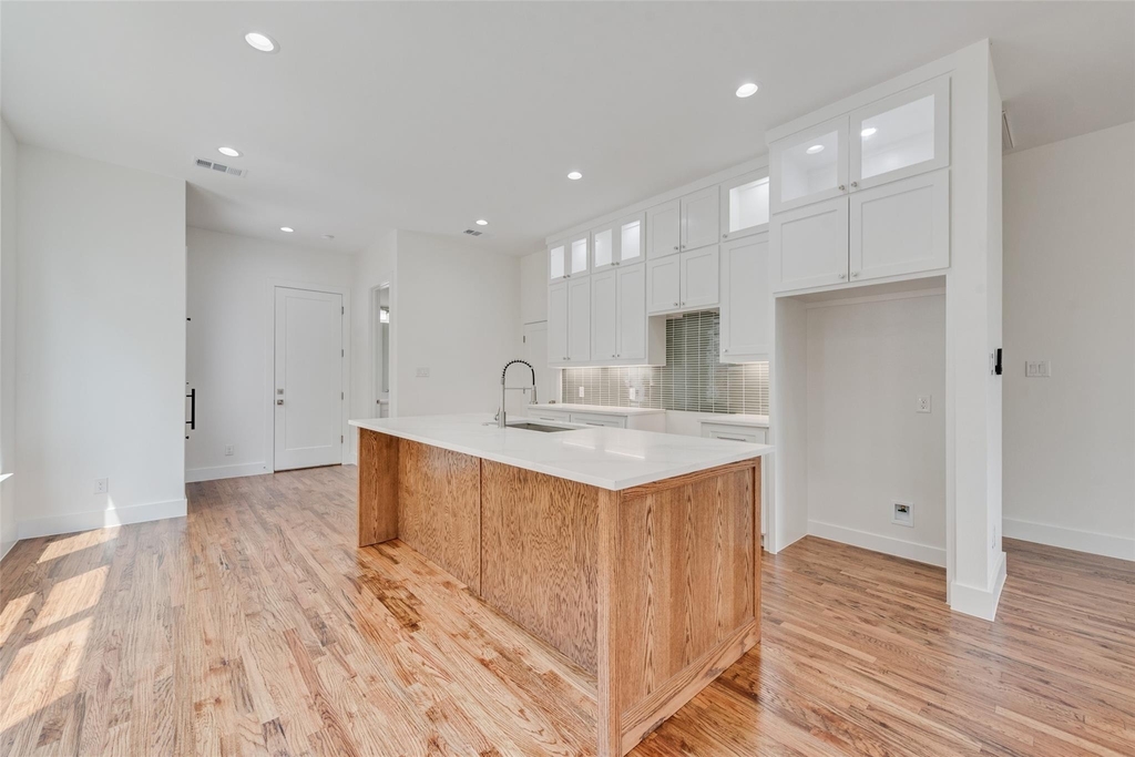 2410 Boyd Street - Photo 10