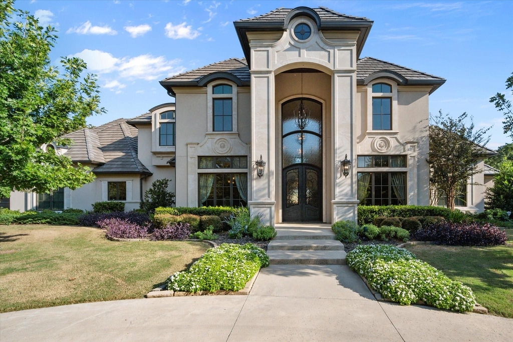 7947 Chartwell Lane - Photo 1