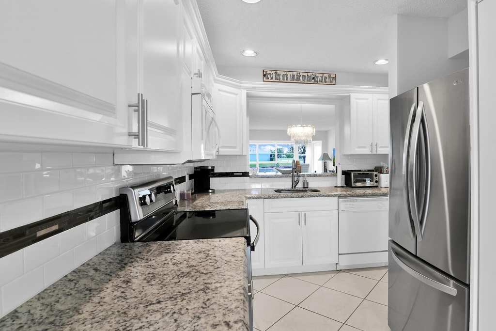 5910 Via Delray Boulevard - Photo 4