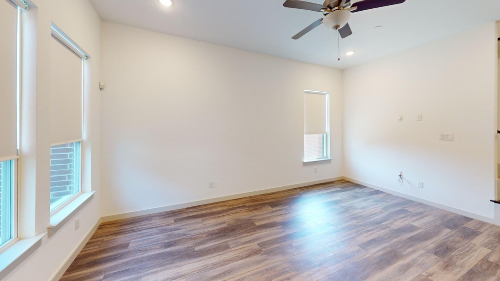 7416 Atlas Drive - Photo 7