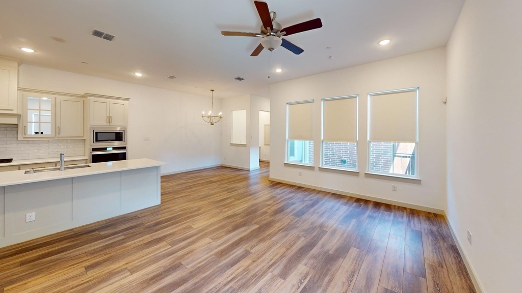7416 Atlas Drive - Photo 5