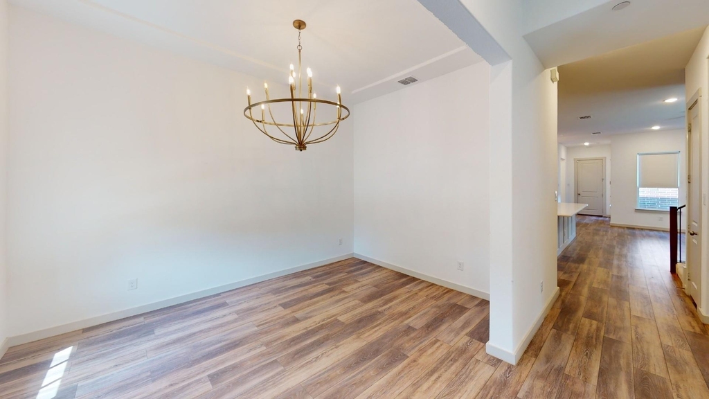 7416 Atlas Drive - Photo 6