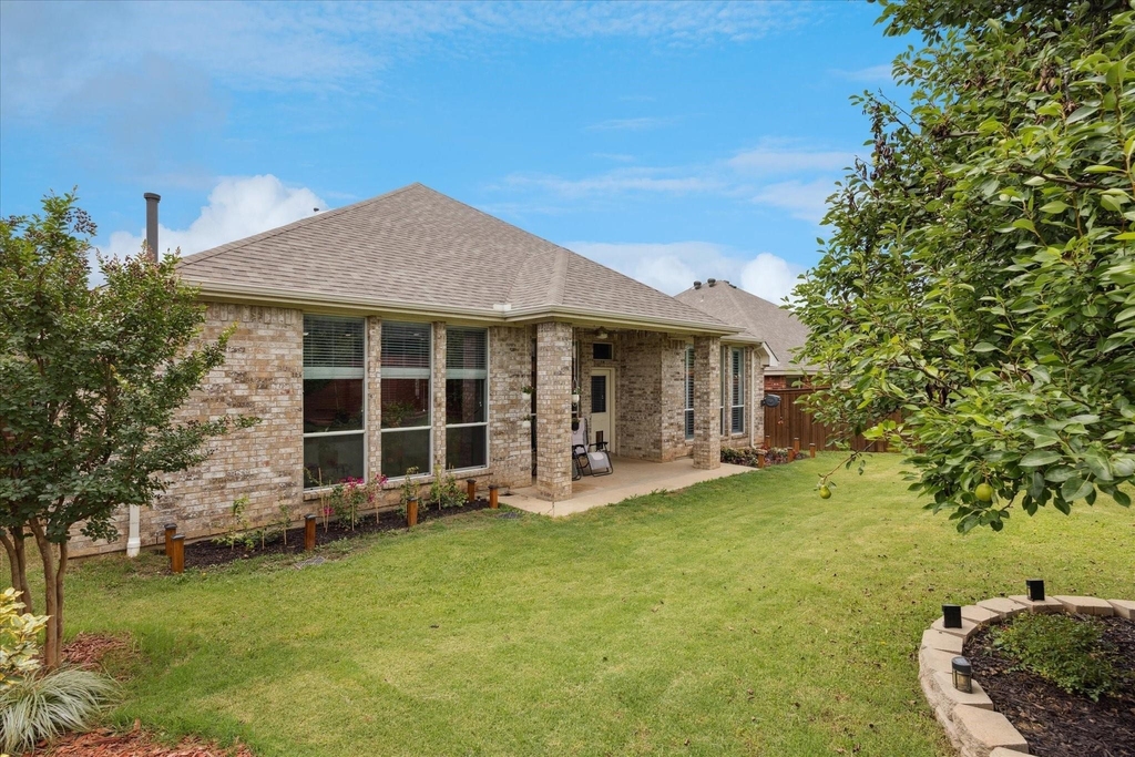 10237 Red Bluff Lane - Photo 16