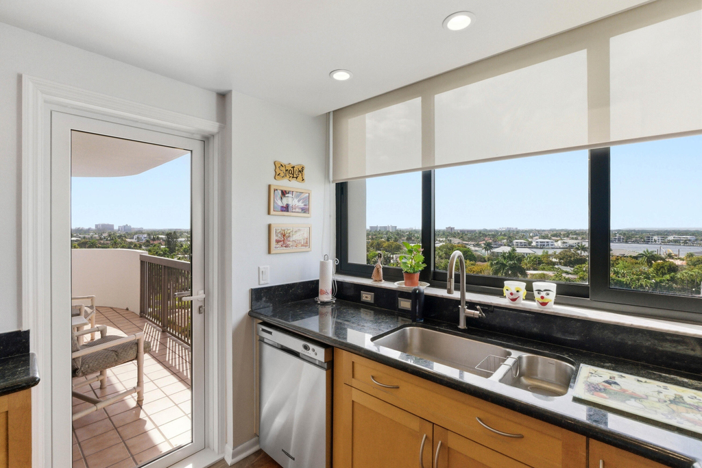 1361 South Ocean Boulevard - Photo 36