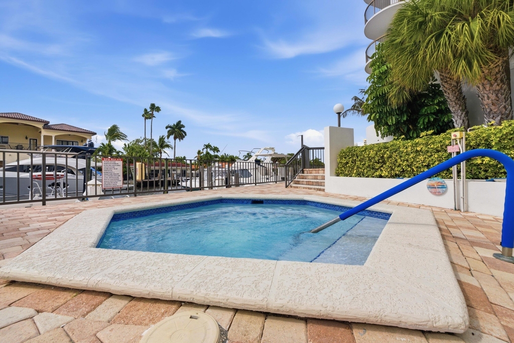 1361 South Ocean Boulevard - Photo 43