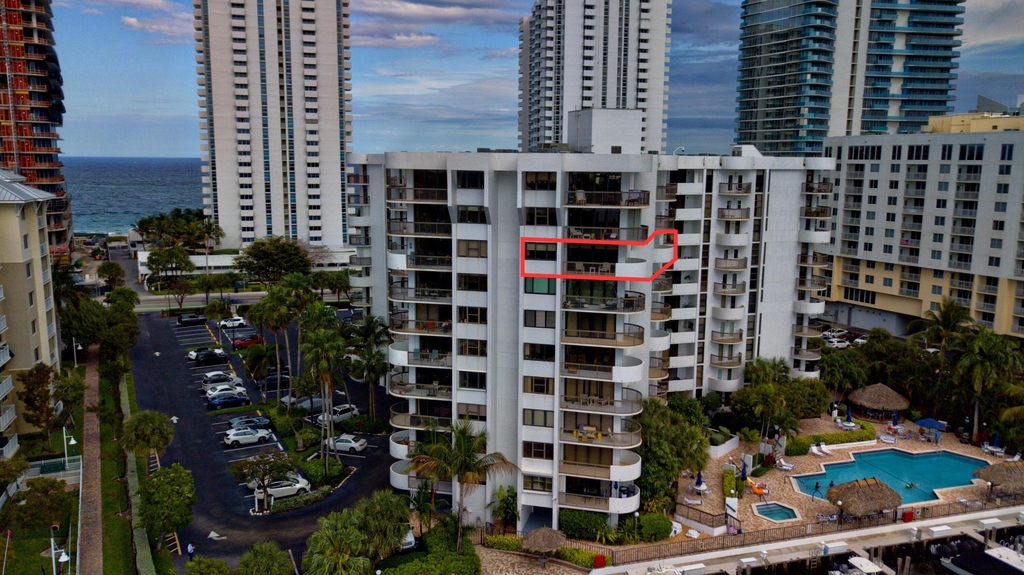 1361 South Ocean Boulevard - Photo 2