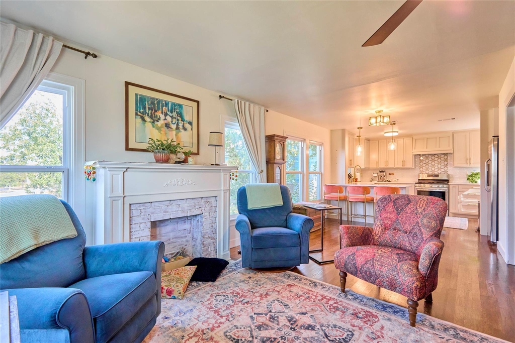 1425 Cedar Crest Drive - Photo 4