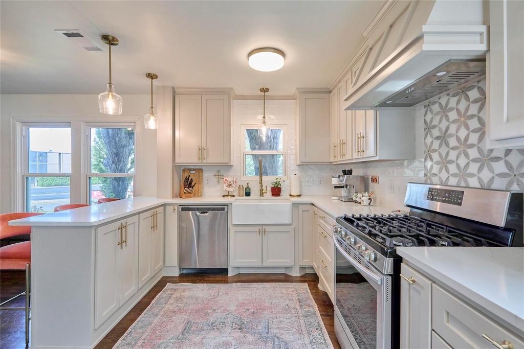 1425 Cedar Crest Drive - Photo 8