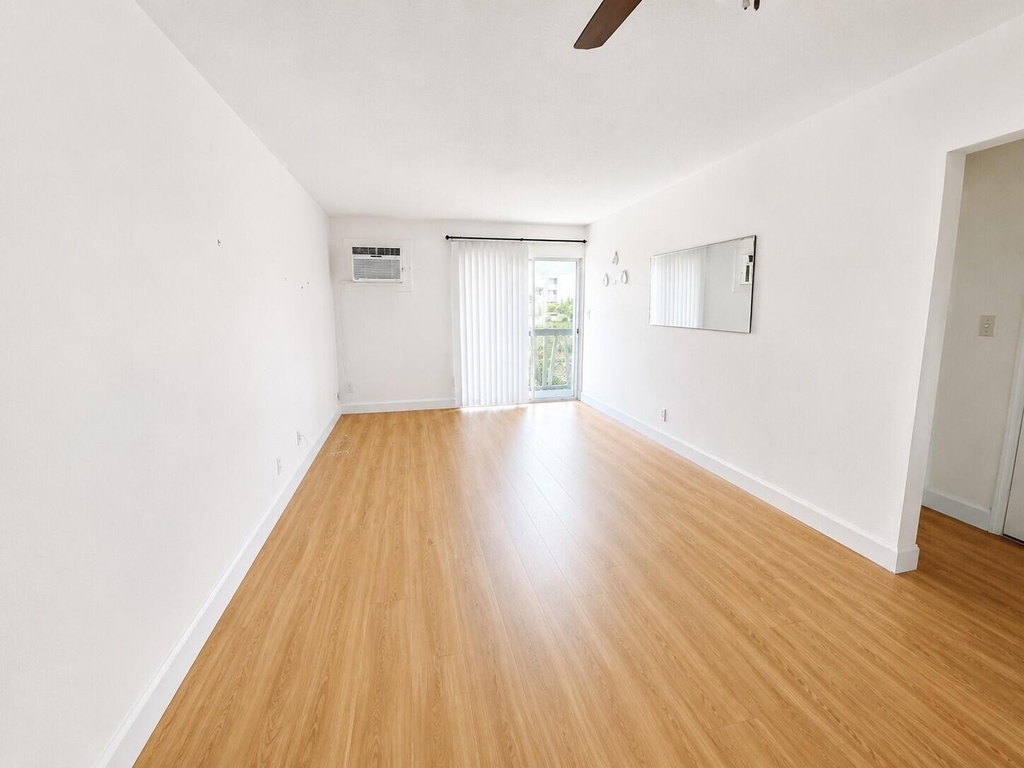 510 Lake Shore Drive - Photo 1