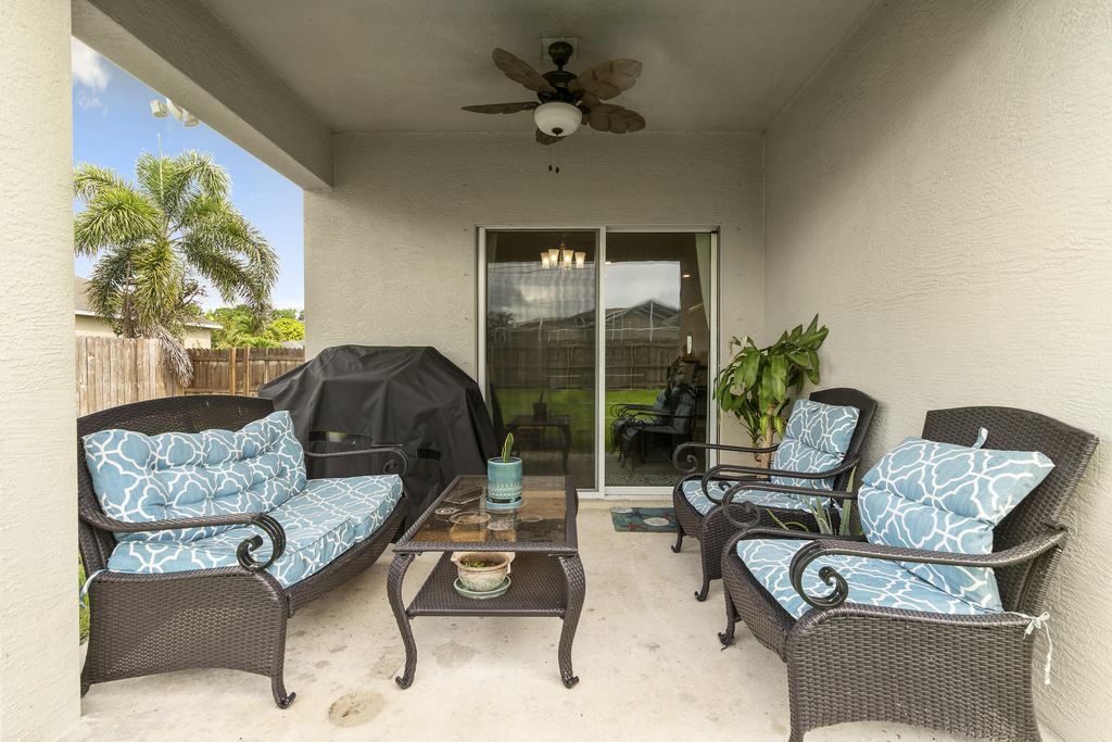 1810 Sw Capehart Avenue - Photo 25