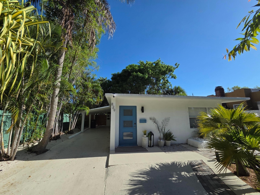 829 Macy Street - Photo 1