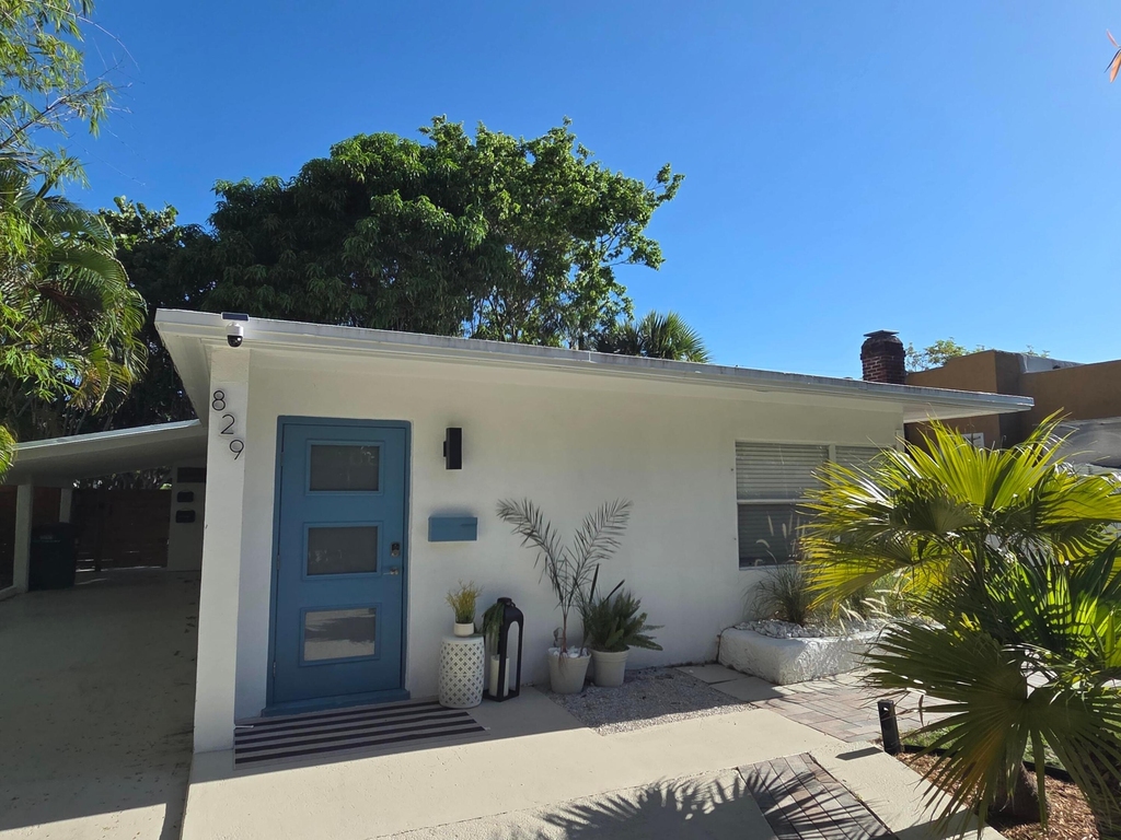 829 Macy Street - Photo 0