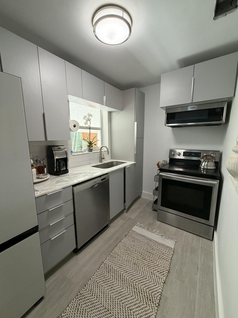 829 Macy Street - Photo 6