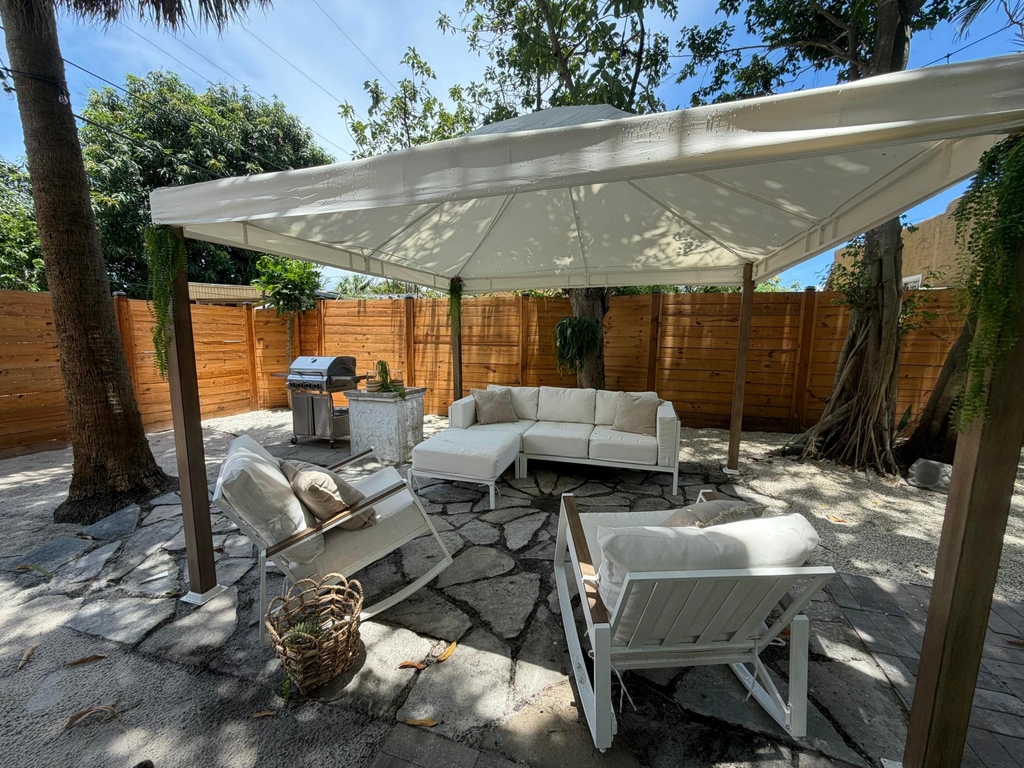 829 Macy Street - Photo 16