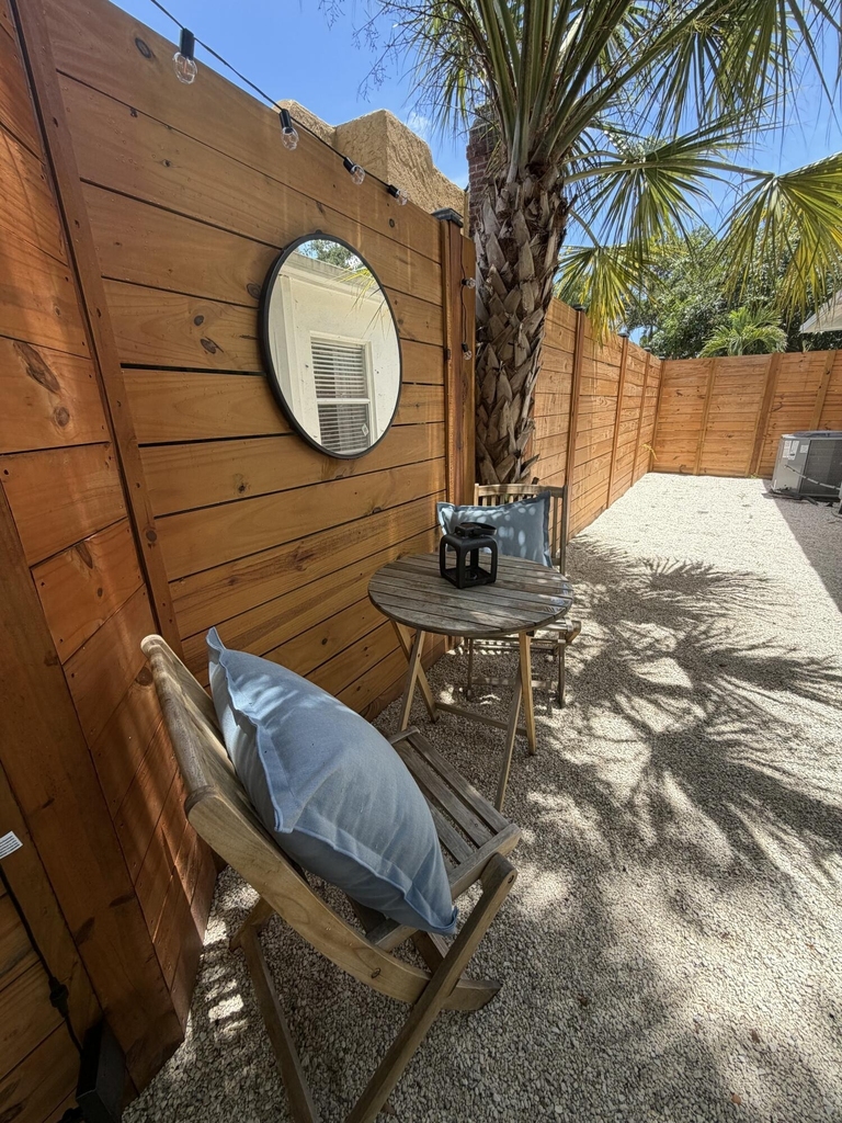 829 Macy Street - Photo 18