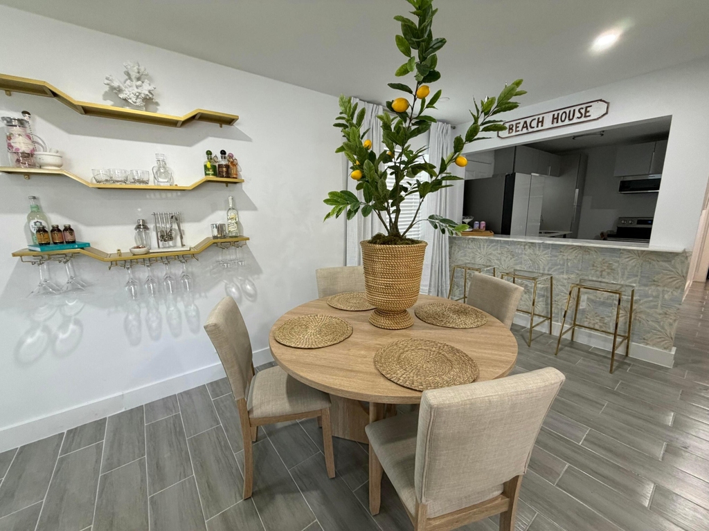 829 Macy Street - Photo 3