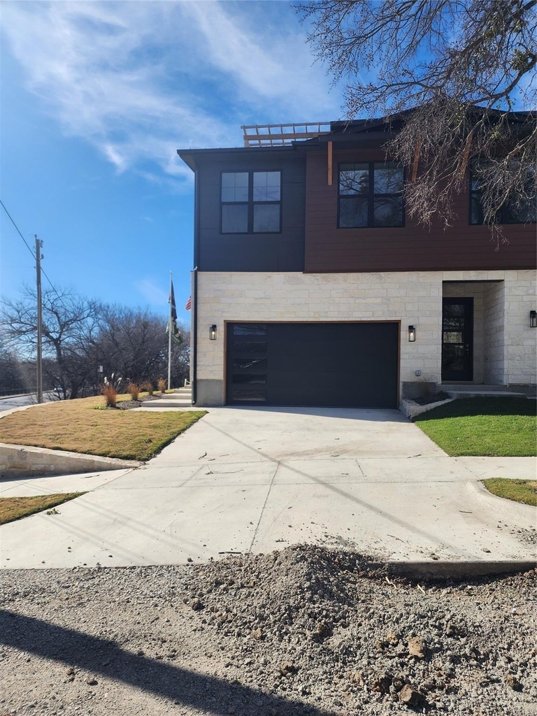 110 Clark Lane - Photo 0
