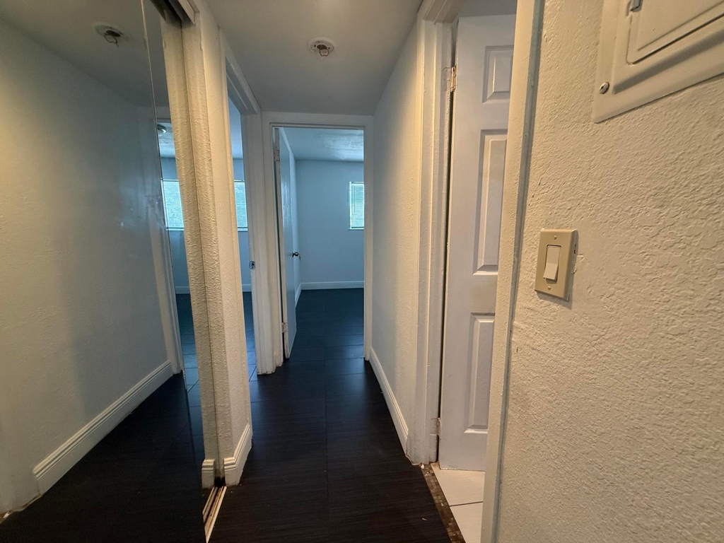 37 Sw 14th Street - Photo 7