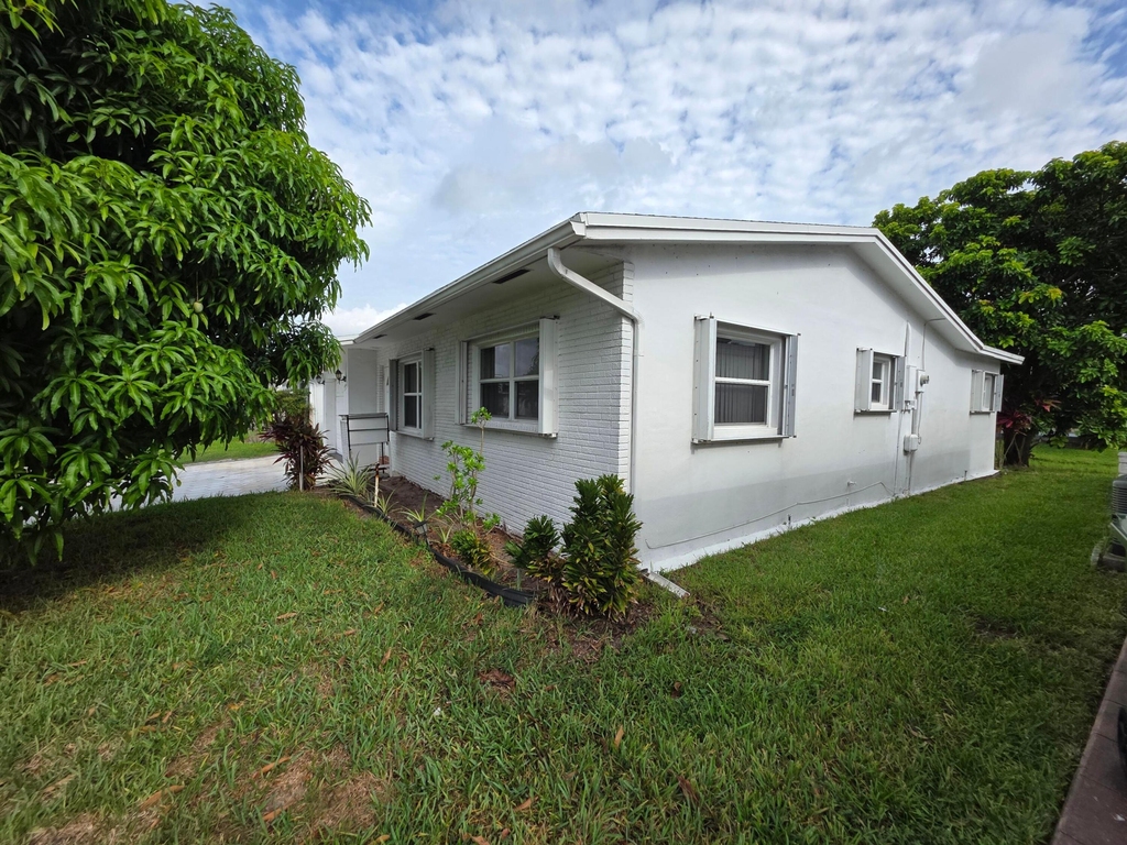 7195 Nw 9th Court - Photo 1