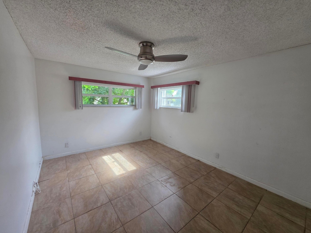 7195 Nw 9th Court - Photo 6