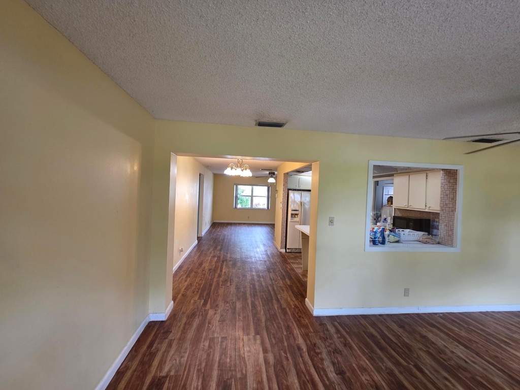 7195 Nw 9th Court - Photo 5
